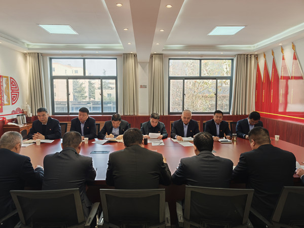 黨建引領明方向 述職評議促擔當